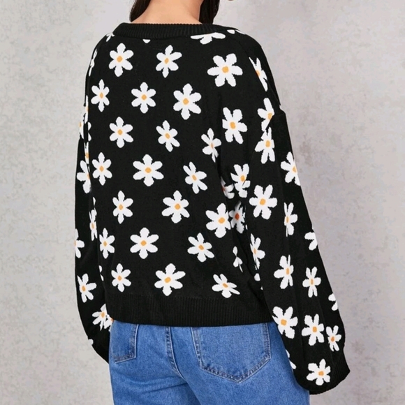 Floral daisy Pattern Drop Shoulder Cardigan jacket - Picture 2 of 7